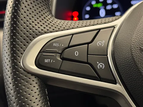 DY73TZW Renault Clio 1.0 TCe 90 RS Line 5dr Thumbnail #20