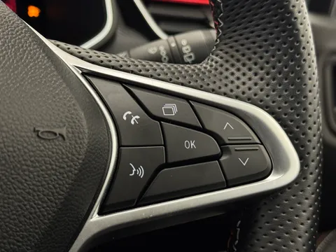 DY73TZW Renault Clio 1.0 TCe 90 RS Line 5dr Thumbnail #21