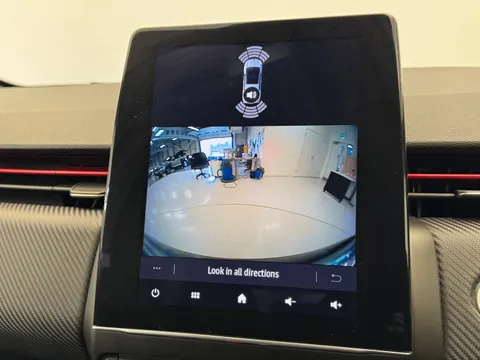 DY73TZW Renault Clio 1.0 TCe 90 RS Line 5dr Thumbnail #24