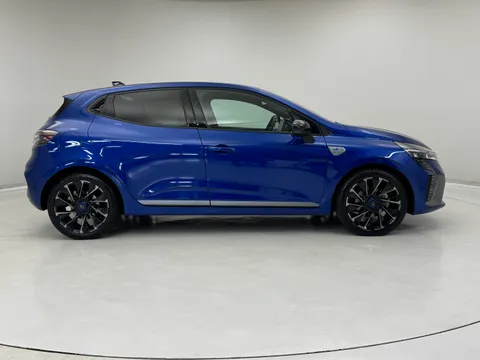 DN73JCX Renault Clio 1.6 E-TECH full hybrid 145 Esprit Alpine 5dr Auto Thumbnail #5