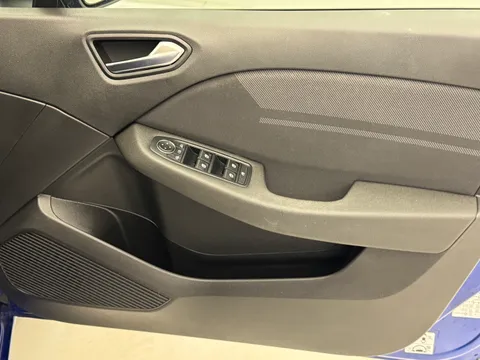 DN73JCX Renault Clio 1.6 E-TECH full hybrid 145 Esprit Alpine 5dr Auto Thumbnail #18
