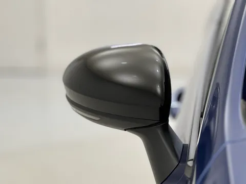 DN73JCX Renault Clio 1.6 E-TECH full hybrid 145 Esprit Alpine 5dr Auto Thumbnail #31