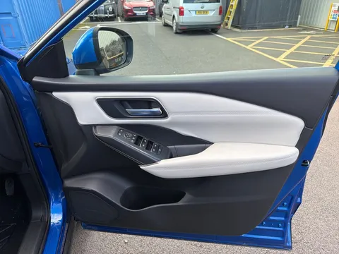 HF72XWP Nissan Qashqai 1.3 DiG-T MH 158 Tekna 5dr Xtronic Thumbnail #18