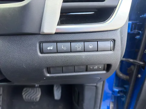 HF72XWP Nissan Qashqai 1.3 DiG-T MH 158 Tekna 5dr Xtronic Thumbnail #24