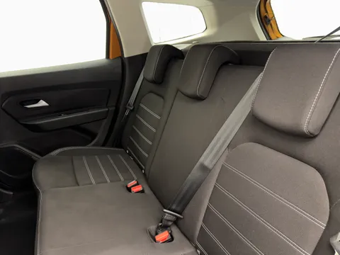 DY21YBB Dacia Duster 1.3 TCe 130 Prestige 5dr Thumbnail #14