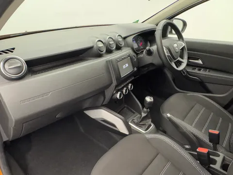 DY21YBB Dacia Duster 1.3 TCe 130 Prestige 5dr Thumbnail #16