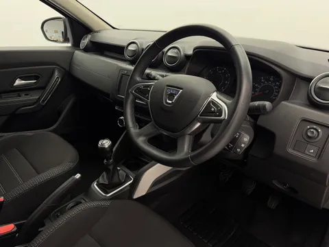 DY21YBB Dacia Duster 1.3 TCe 130 Prestige 5dr Thumbnail #18