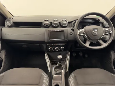 DY21YBB Dacia Duster 1.3 TCe 130 Prestige 5dr Thumbnail #31