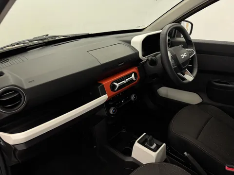 YE25LUB Dacia Spring 27kWh Expression 45 33kW 5dr Auto Thumbnail #12