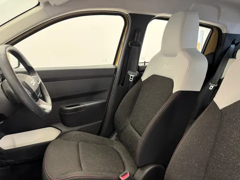 YE25LUB Dacia Spring 27kWh Expression 45 33kW 5dr Auto Thumbnail #13