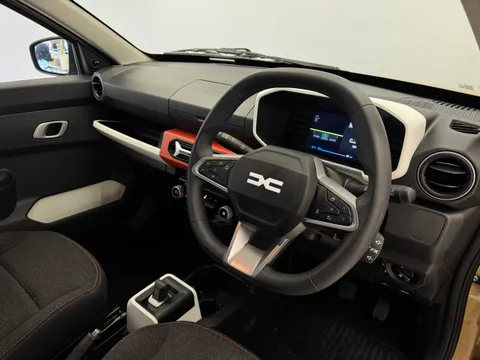 YE25LUB Dacia Spring 27kWh Expression 45 33kW 5dr Auto Thumbnail #17