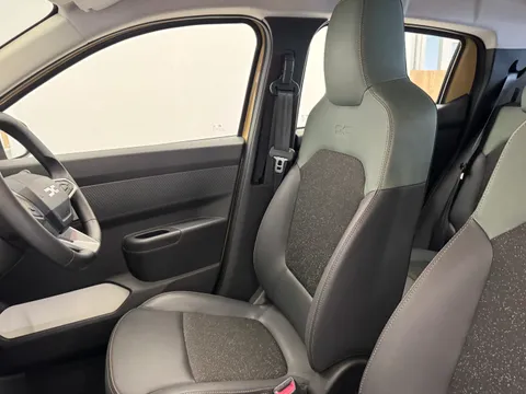 DS74OPX Dacia Spring 27kWh Extreme 65 48kW 5dr Auto Thumbnail #13