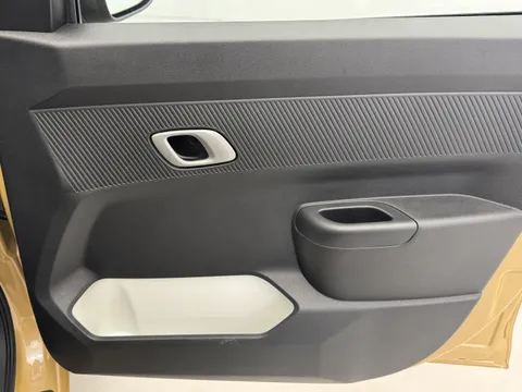 DS74OPX Dacia Spring 27kWh Extreme 65 48kW 5dr Auto Thumbnail #17