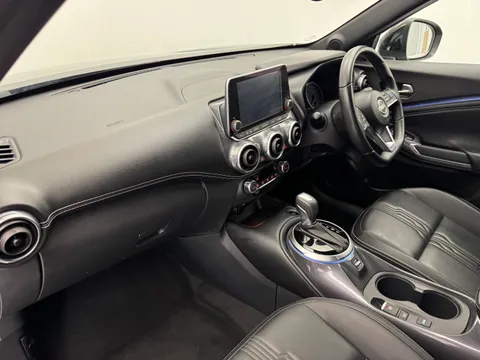 DG72FYH Nissan Juke 1.6 Hybrid Tekna 5dr Auto Thumbnail #13