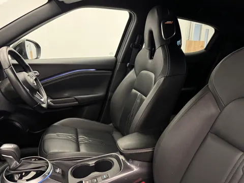 DG72FYH Nissan Juke 1.6 Hybrid Tekna 5dr Auto Thumbnail #14