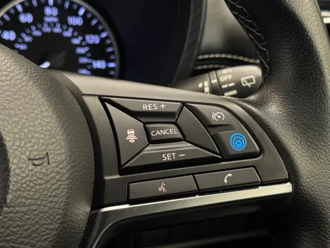 DG72FYH Nissan Juke 1.6 Hybrid Tekna 5dr Auto Thumbnail #22