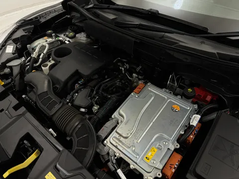 DG72FYH Nissan Juke 1.6 Hybrid Tekna 5dr Auto Thumbnail #29