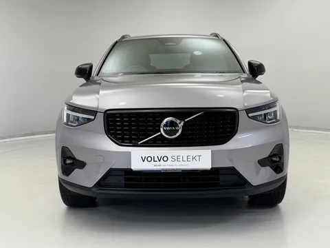 OV75ULP Volvo XC40 2.0 B3P Plus Dark 5dr Auto Thumbnail #3