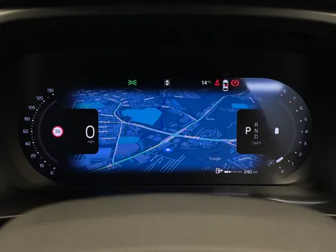 OV75ULP Volvo XC40 2.0 B3P Plus Dark 5dr Auto Thumbnail #14