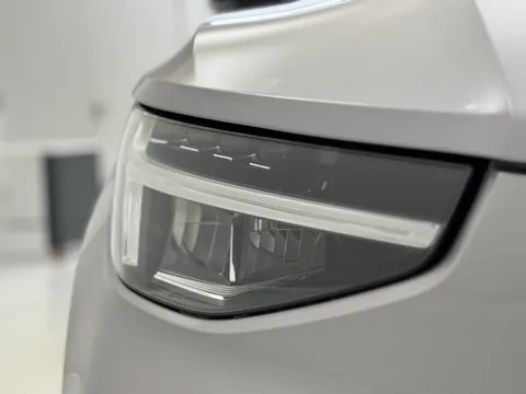 OV75ULP Volvo XC40 2.0 B3P Plus Dark 5dr Auto Thumbnail #33
