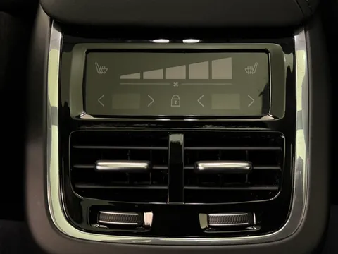 OY75LJK Volvo XC60 2.0 B5P Ultra Dark 5dr AWD Geartronic Thumbnail #22