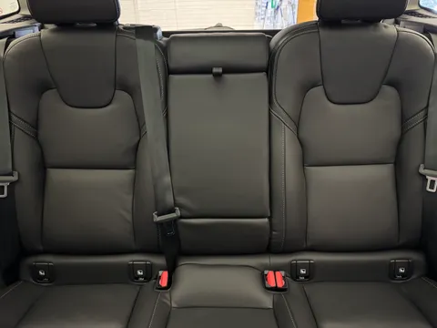 OY75LJK Volvo XC60 2.0 B5P Ultra Dark 5dr AWD Geartronic Thumbnail #12