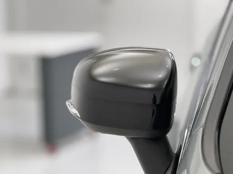 OY75LJK Volvo XC60 2.0 B5P Ultra Dark 5dr AWD Geartronic Thumbnail #33