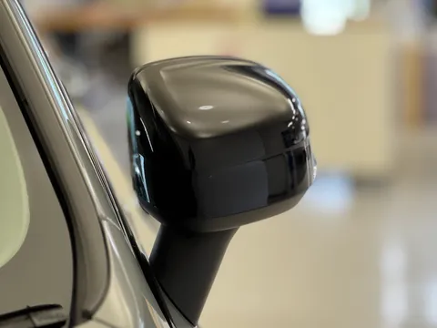 OY75LJK Volvo XC60 2.0 B5P Ultra Dark 5dr AWD Geartronic Thumbnail #34