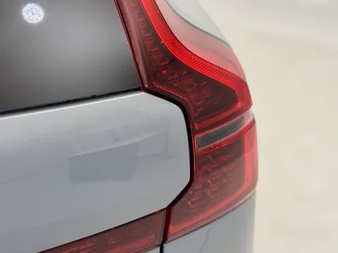 OY75LJK Volvo XC60 2.0 B5P Ultra Dark 5dr AWD Geartronic Thumbnail #36