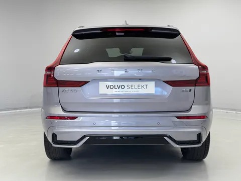 OY75XBB Volvo XC60 2.0 B5P Plus Dark 5dr AWD Geartronic Thumbnail #4