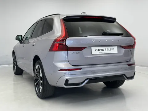 OY75XBB Volvo XC60 2.0 B5P Plus Dark 5dr AWD Geartronic Thumbnail #5