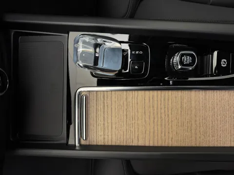OY75XBB Volvo XC60 2.0 B5P Plus Dark 5dr AWD Geartronic Thumbnail #27