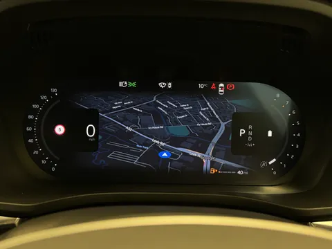 OY75XBB Volvo XC60 2.0 B5P Plus Dark 5dr AWD Geartronic Thumbnail #17