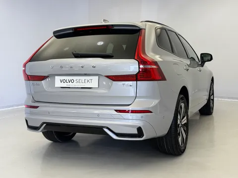 RE25WGJ Volvo XC60 2.0 T6 [350] RC PHEV Plus Dark 5dr AWD Geartronic Thumbnail #3