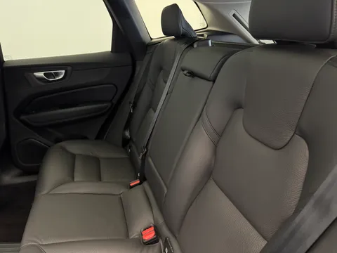 RE25WGJ Volvo XC60 2.0 T6 [350] RC PHEV Plus Dark 5dr AWD Geartronic Thumbnail #15