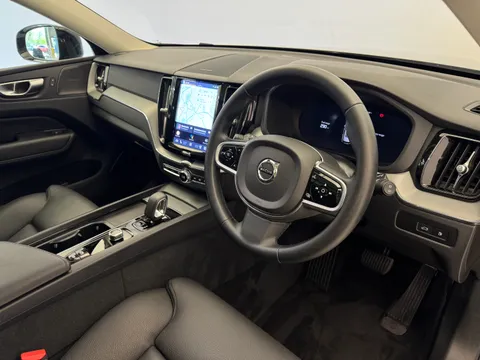 RE25WGJ Volvo XC60 2.0 T6 [350] RC PHEV Plus Dark 5dr AWD Geartronic Thumbnail #25