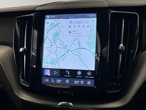 RE25WGJ Volvo XC60 2.0 T6 [350] RC PHEV Plus Dark 5dr AWD Geartronic Thumbnail #28