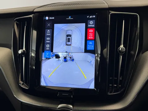 RE25WGJ Volvo XC60 2.0 T6 [350] RC PHEV Plus Dark 5dr AWD Geartronic Thumbnail #29