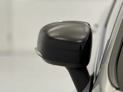 RE25WGJ Volvo XC60 2.0 T6 [350] RC PHEV Plus Dark 5dr AWD Geartronic Thumbnail #34