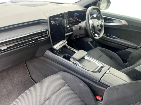 3 of 32 for Renault Austral E-Tech FHEV Techno Esprit Alpine 5dr Auto