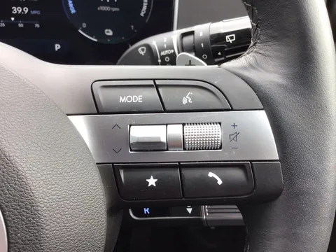 DS75UCC Hyundai Tucson 1.6T 239 Hybrid Ultimate 5dr Auto Thumbnail #26