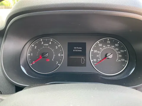 BG23WVY Dacia Duster 1.3 TCe 130 Journey 5dr Thumbnail #12