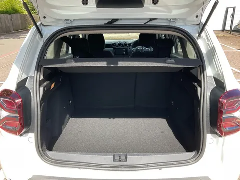 BG23WVY Dacia Duster 1.3 TCe 130 Journey 5dr Thumbnail #20