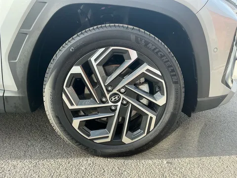 EF74WYS Hyundai Tucson 1.6T Plug-in Hybrid Ultimate 5dr Auto Thumbnail #24