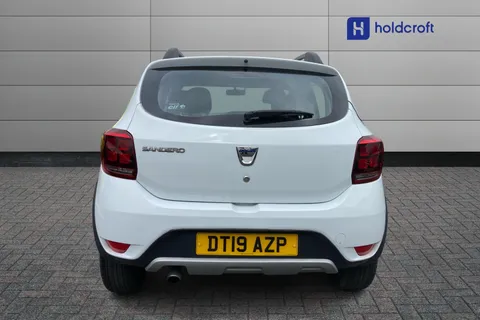 8 of 40 for DACIA SANDERO STEPWAY 0.9 TCe Essential 5dr