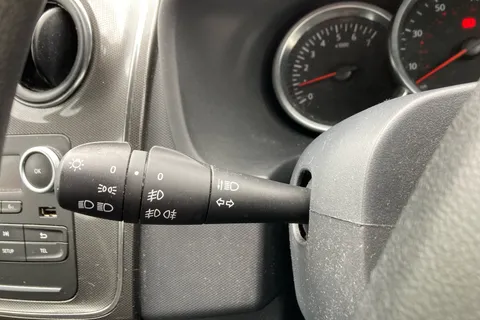 17 of 40 for DACIA SANDERO STEPWAY 0.9 TCe Essential 5dr