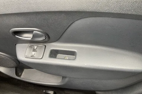 20 of 40 for DACIA SANDERO STEPWAY 0.9 TCe Essential 5dr