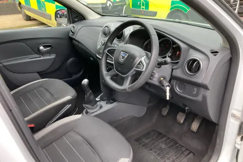 22 of 40 for DACIA SANDERO STEPWAY 0.9 TCe Essential 5dr