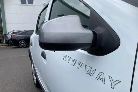 32 of 40 for DACIA SANDERO STEPWAY 0.9 TCe Essential 5dr