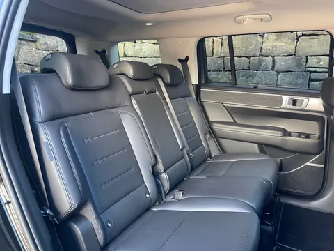 MV74YSY Hyundai Santa Fe 1.6 TGDi Hybrid Ultimate 5dr 4WD Auto Thumbnail #8